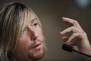 支持老东家！古蒂、赫迪拉预测皇马新赛季夺冠，姆巴佩最佳射手