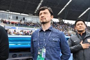 谢晖：留洋沟通不是问题 ，踢不上就是实力不够