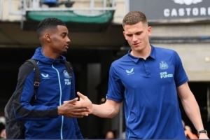 媒体人：纽卡仅2名球员发文告别伊萨克，他也没向纽卡做任何表态