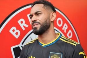 生无可恋！库尼亚在曼联输球后无奈回答：非常沮丧，不知道说啥