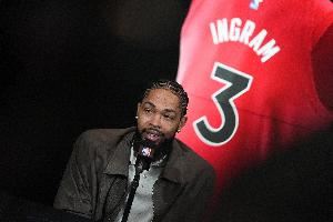 莺歌：我对场上局势观察很清晰 能看到很多传球机会